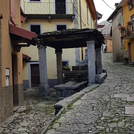 Appartement Uno Scorcio Sul Faggeto Lario